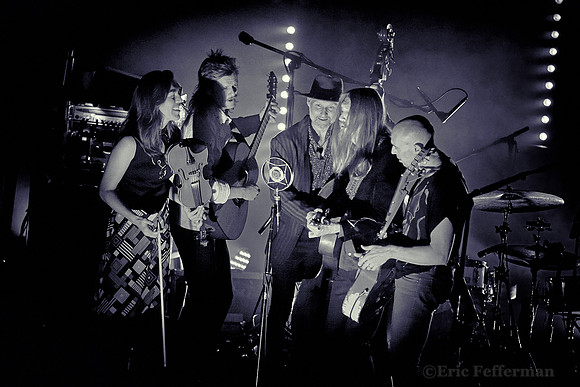 The Wood Brothers & Maya De Vitry